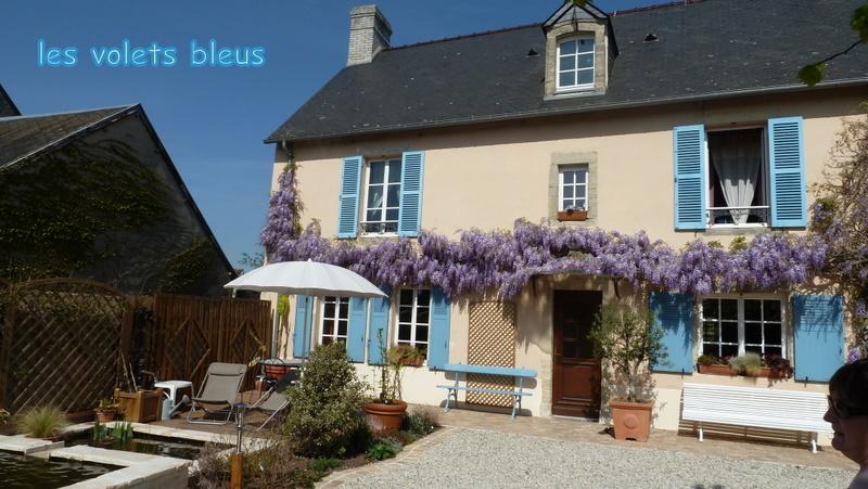 Bed and Breakfast Les Volets Bleus Saint-Martin-des-Entrees Экстерьер фото